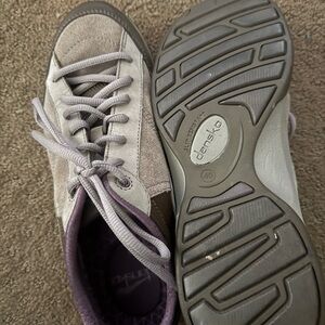 Dansko Women's Suede Gray/Khaki and maroon/purple Sneakers